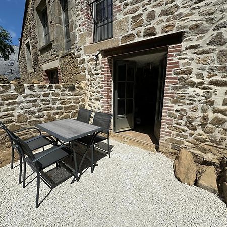 Impasse Des Mysteres - La Maison Des Sorciers Lehon/Dinan Exterior photo